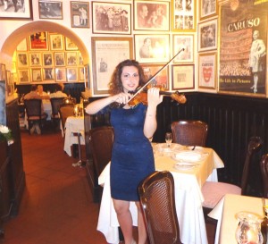 Carmela Persico con il violino 