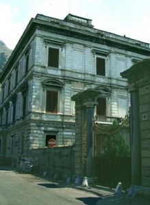 Villa Lanzara. Entrata ai giardinetti