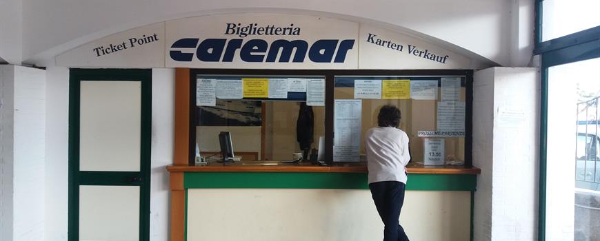 biglietteria,caremar,ischia