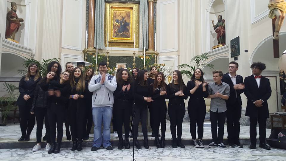 I ragazzi dei "TLC Red Bulls" del liceo linguistico di Sarno