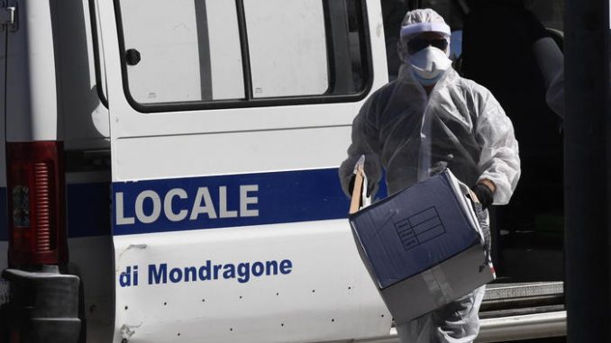 Coronavirus: Fresh tension at Mondragone hotspot