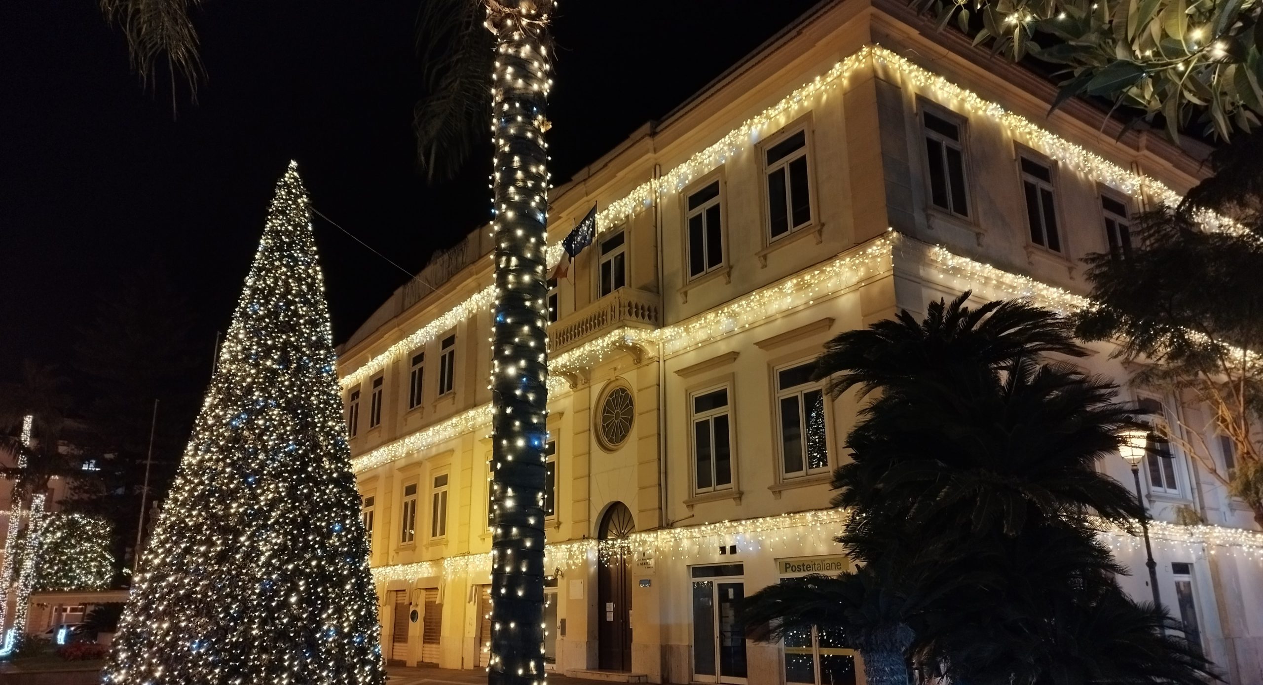 403_Piazza_Matteotti_a_Natale_-_Sant’Agnello