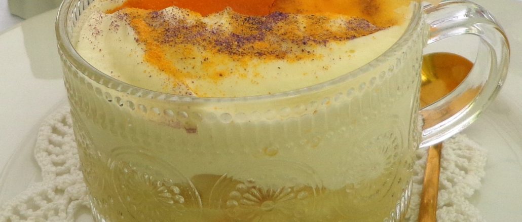 il Cappuccino del Monaco, con patate Provolone del Monaco e polvere di porcini dello chef stellato Guarino